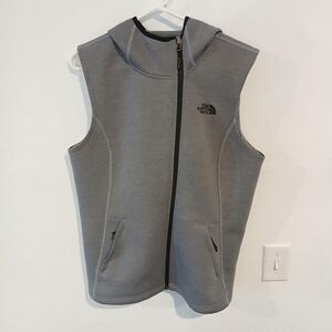 The North Face Women's Canyonwall Grey Hooded Vest  Size Large